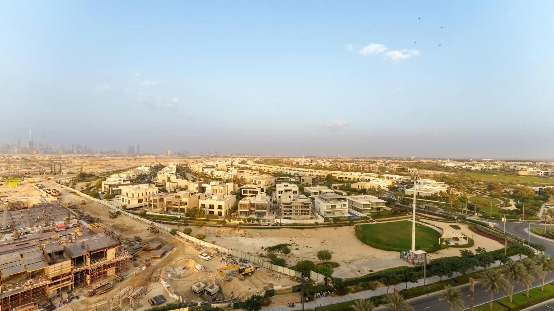 Apartment Maison Privee - Tranquil Living With Golf Course Vws In Dubai Hills