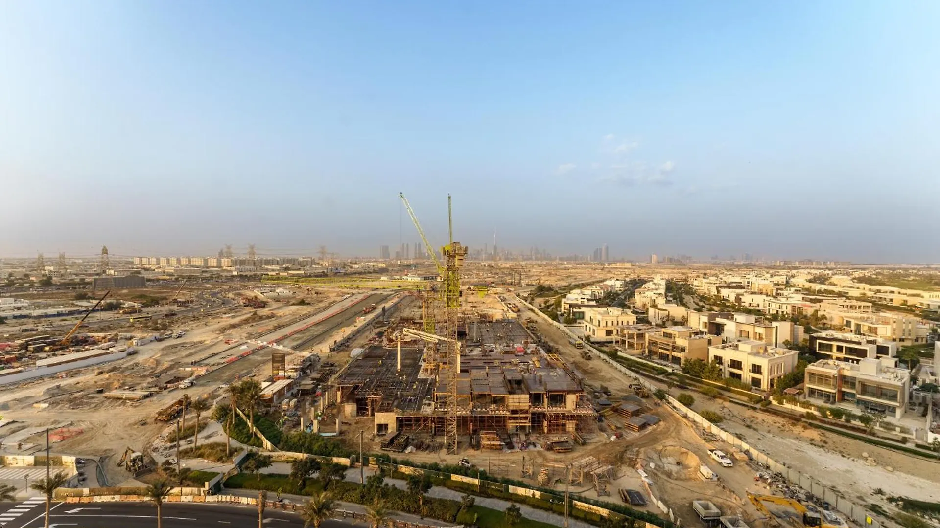 Maison Privee - Tranquil Living With Golf Course Vws In Dubai Hills 0*,