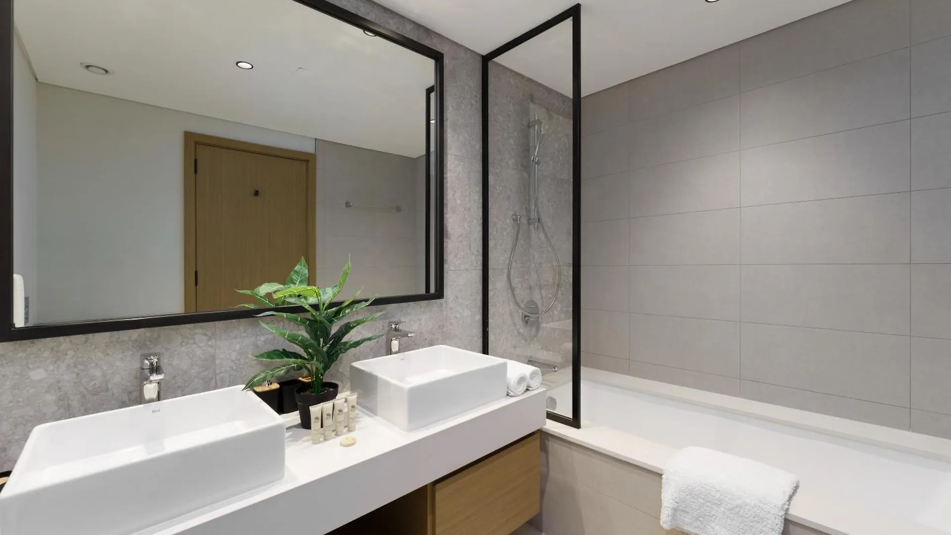 Maison Privee - Tranquil Living With Golf Course Vws In Dubai Hills