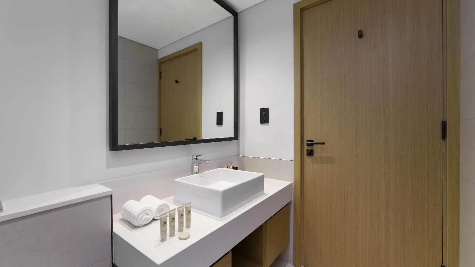 Apartment Maison Privee - Tranquil Living With Golf Course Vws In Dubai Hills United Arab Emirates