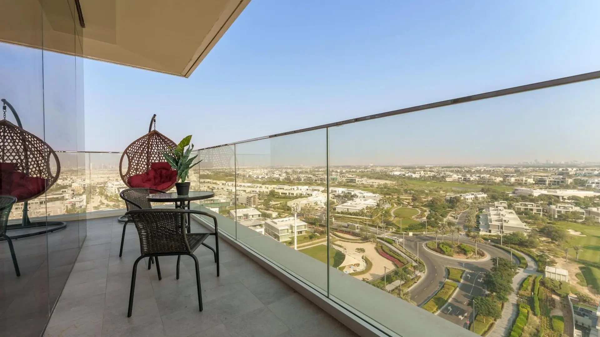 Apartamento Maison Privee - Tranquil Living With Golf Course Vws In Dubai Hills
